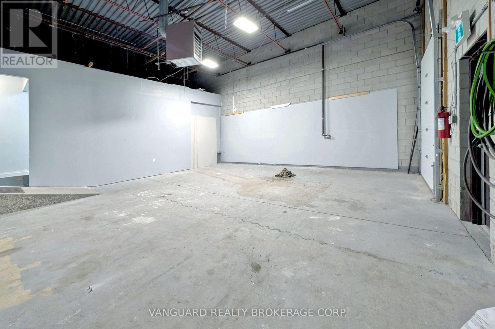 1 - 100 Marycroft Avenue, Vaughan, Ontario  L4L 5Y4 - Photo 49 - N12394180