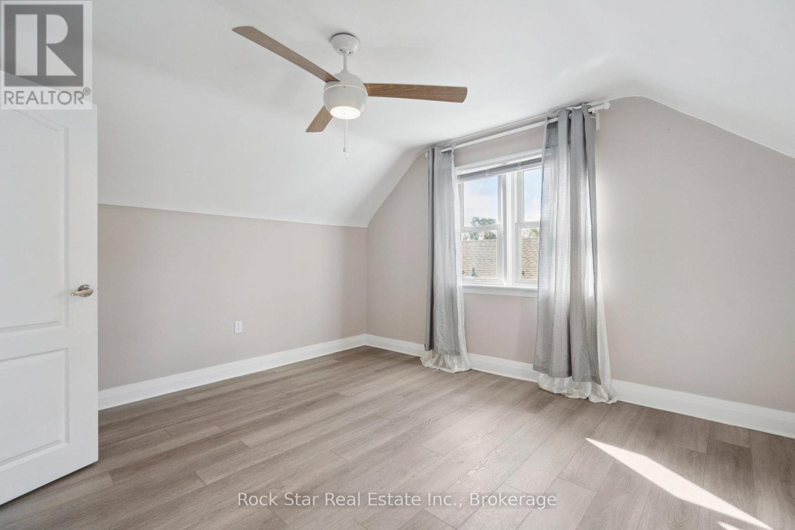 211 Rosedale Avenue, Hamilton, Ontario  L8K 4N6 - Photo 25 - X12461052