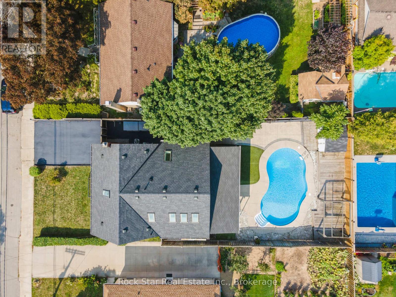 211 Rosedale Avenue, Hamilton, Ontario  L8K 4N6 - Photo 4 - X12461052