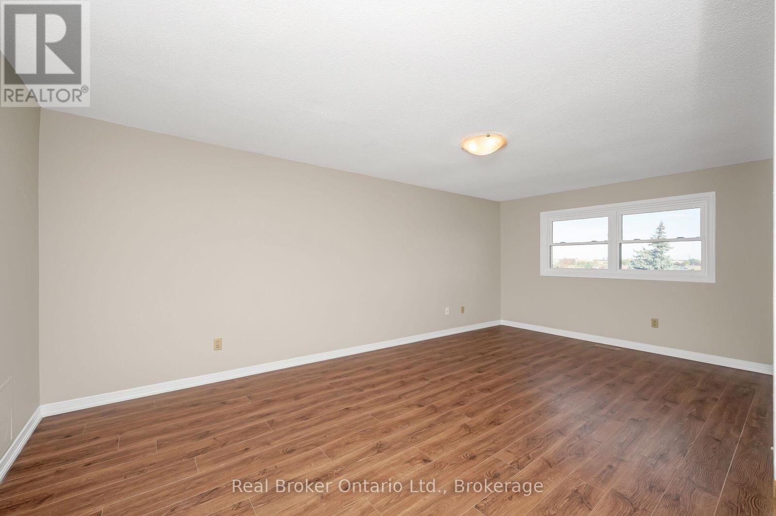 10 Avonbridge Court, Hamilton, Ontario  L8W 3G1 - Photo 21 - X12461131