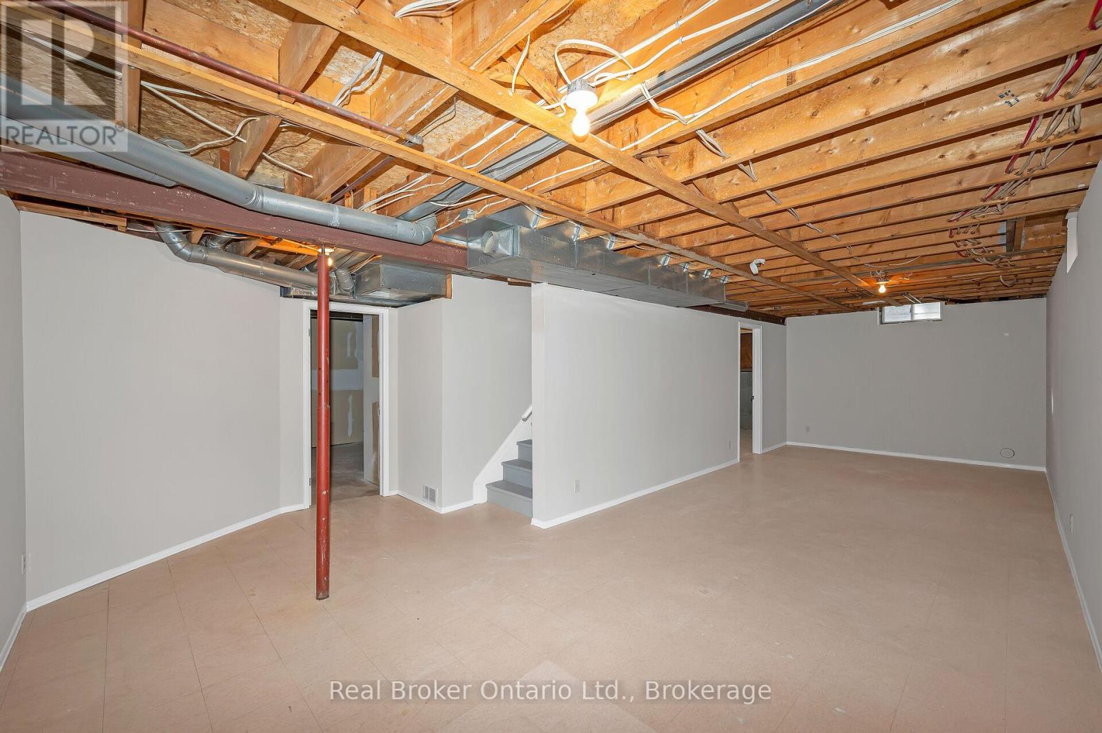 10 Avonbridge Court, Hamilton, Ontario  L8W 3G1 - Photo 31 - X12461131