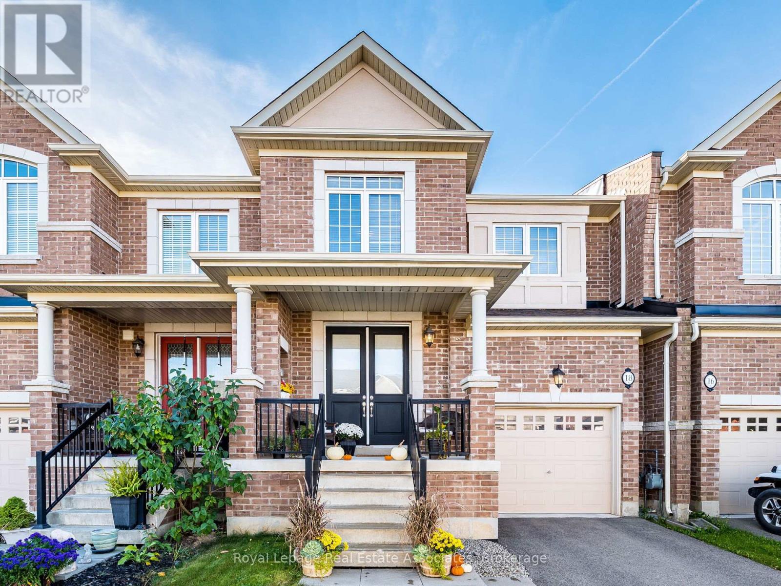 18 HEMING TRAIL, Hamilton, Ontario
