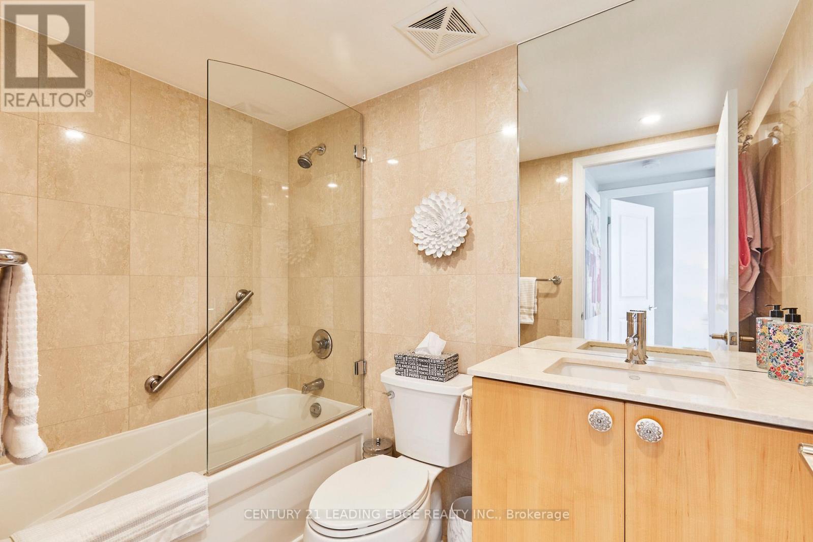 703 - 1430 Yonge Street, Toronto, Ontario  M4T 1Y6 - Photo 24 - C12461002