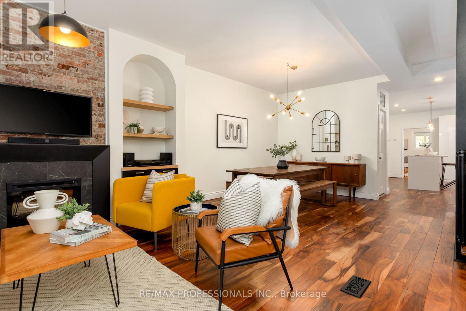 211 Markham Street, Toronto, Ontario  M6J 2G7 - Photo 2 - C12461025