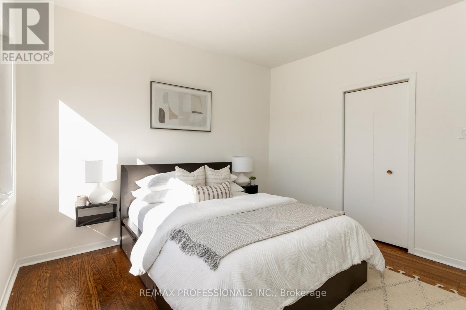 211 Markham Street, Toronto, Ontario  M6J 2G7 - Photo 30 - C12461025