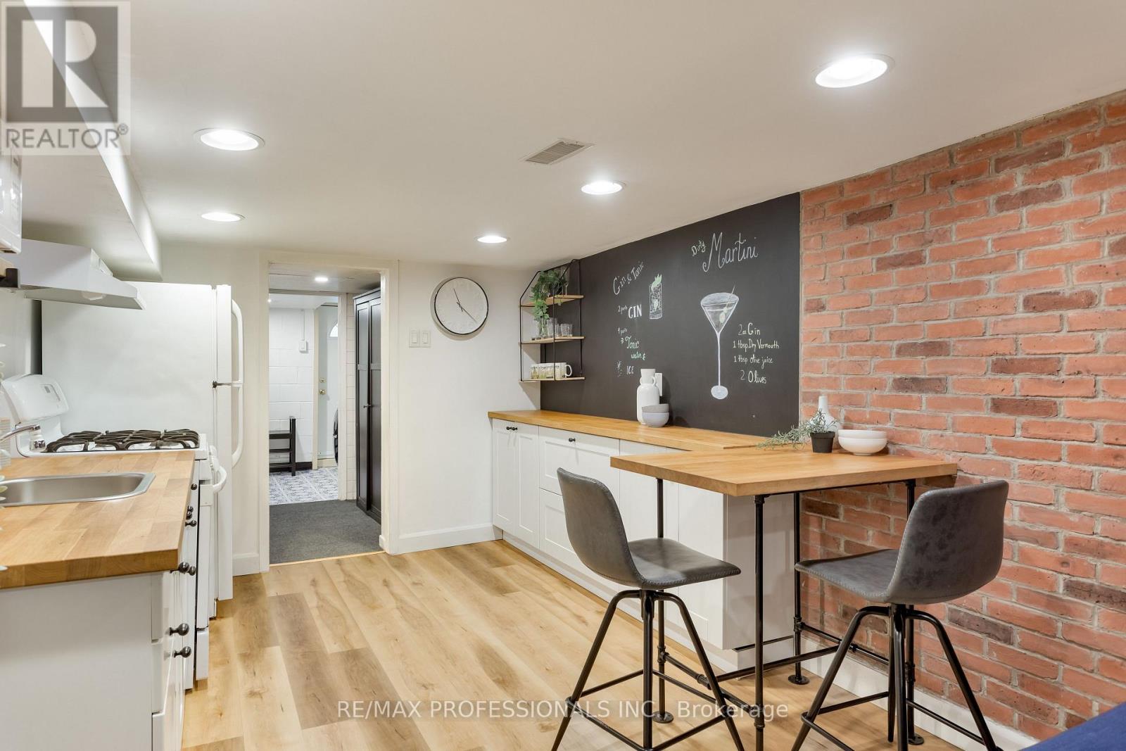 211 Markham Street, Toronto, Ontario  M6J 2G7 - Photo 39 - C12461025