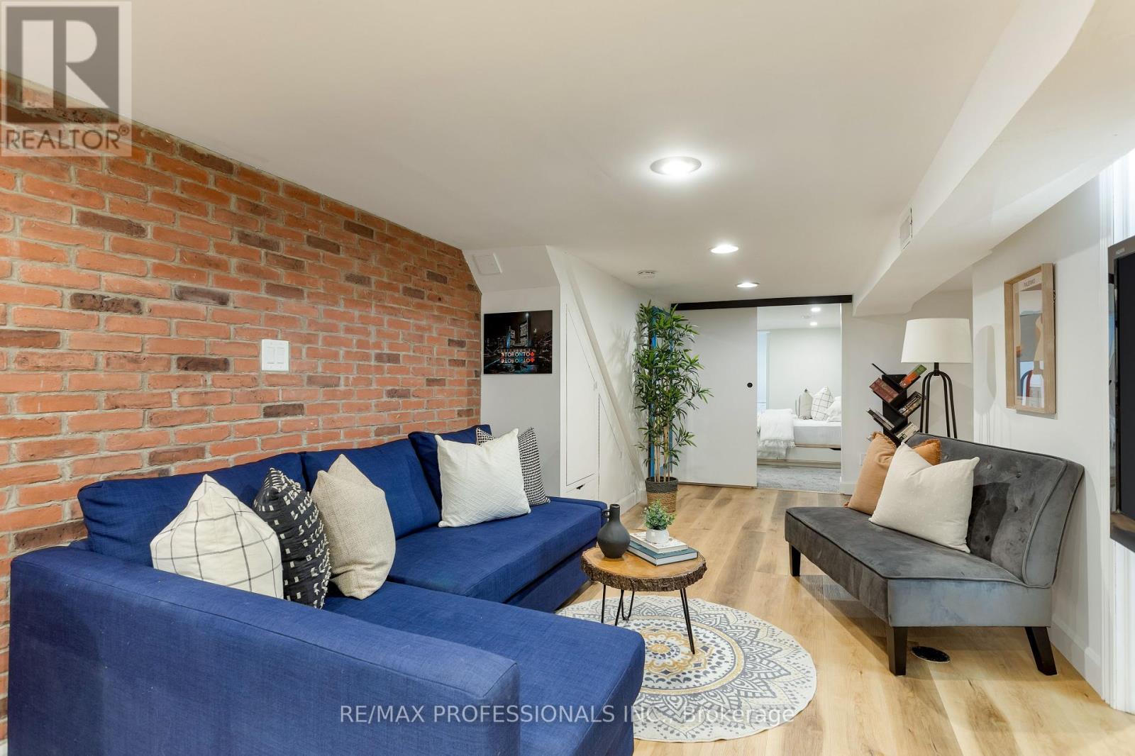 211 Markham Street, Toronto, Ontario  M6J 2G7 - Photo 43 - C12461025