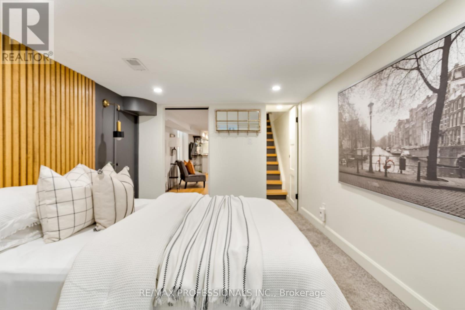 211 Markham Street, Toronto, Ontario  M6J 2G7 - Photo 46 - C12461025