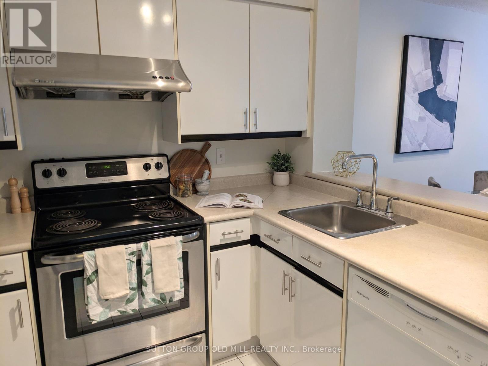 907 - 7 Carlton Street, Toronto, Ontario  M5B 2M3 - Photo 5 - C12461041
