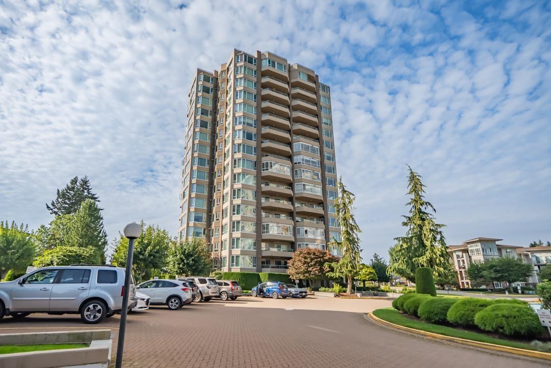 902 3150 Gladwin Road, Abbotsford, British Columbia  V2T 5S9 - Photo 1 - R3057916