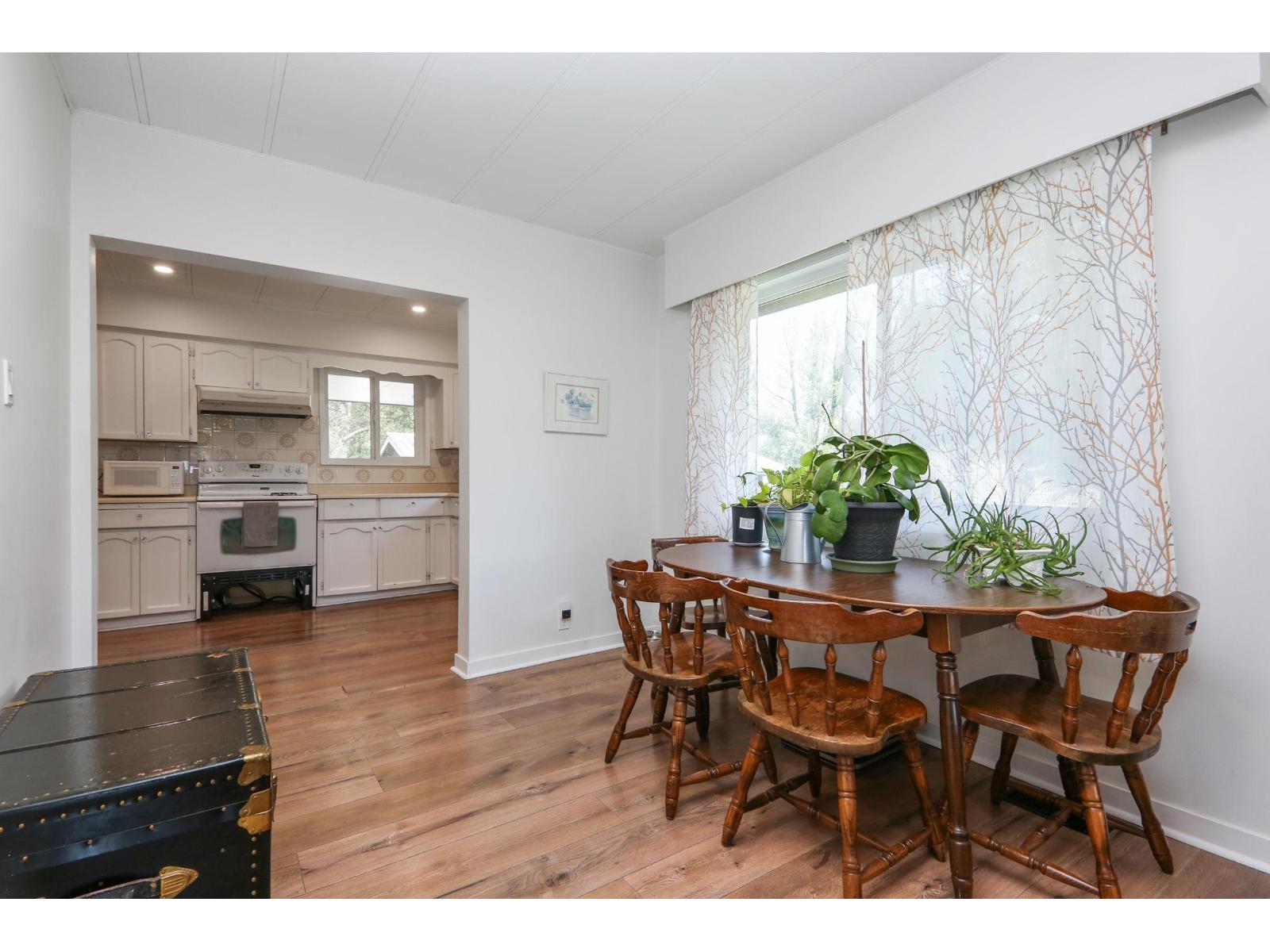 36113 Page Road, Abbotsford, British Columbia  V3G 1P3 - Photo 9 - R3057781