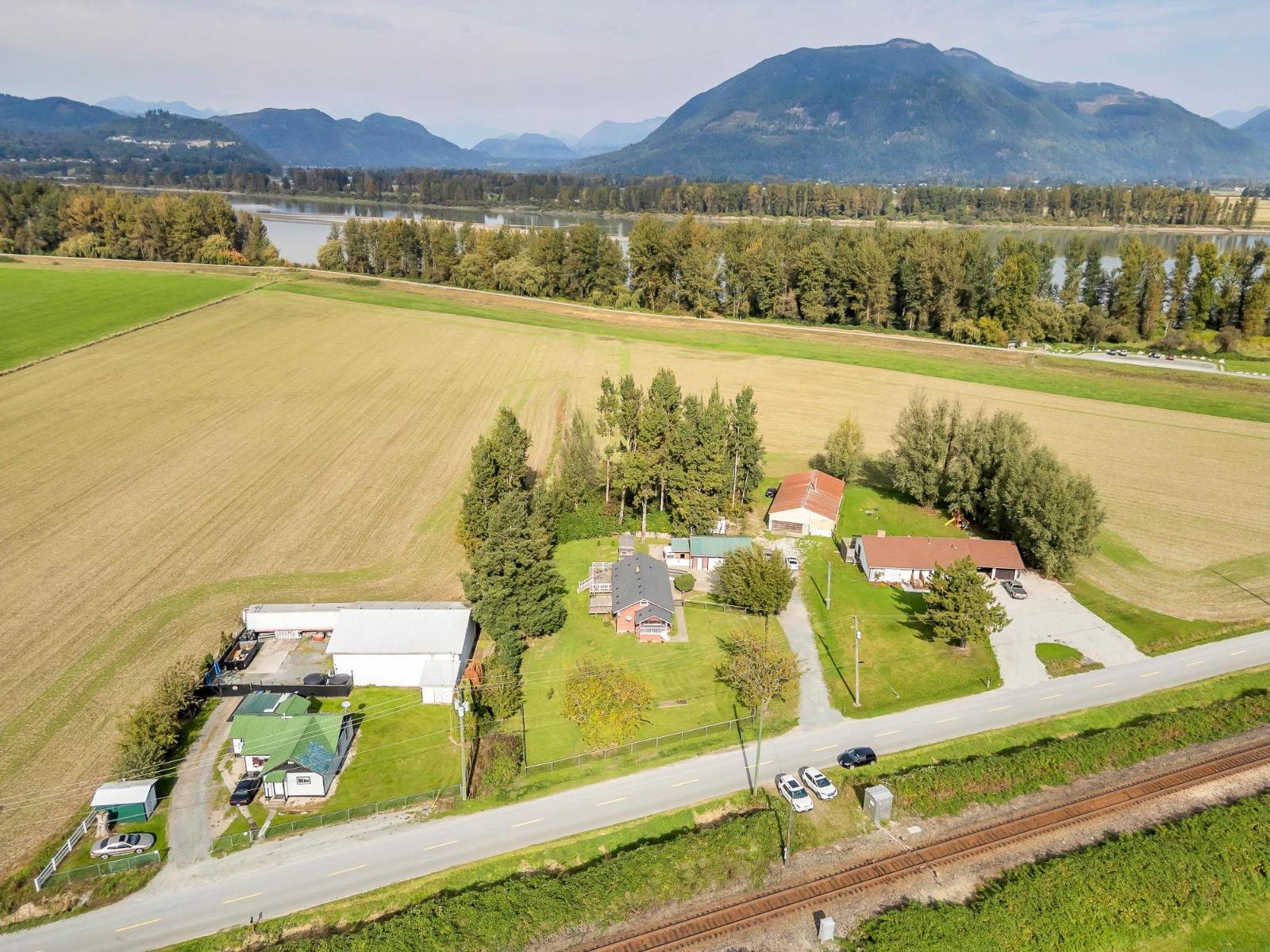 36113 Page Road, Abbotsford, British Columbia  V3G 1P3 - Photo 37 - R3057781