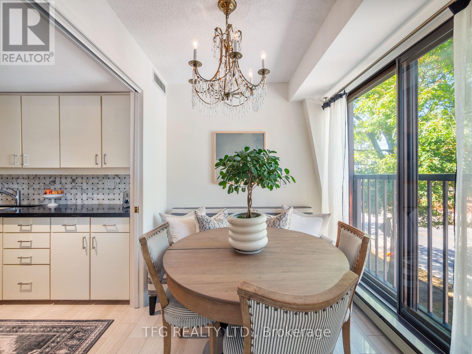 610 - 100 Lakeshore Road E, Oakville (Oo Old Oakville), Ontario  L6J 6M9 - Photo 18 - W12461202