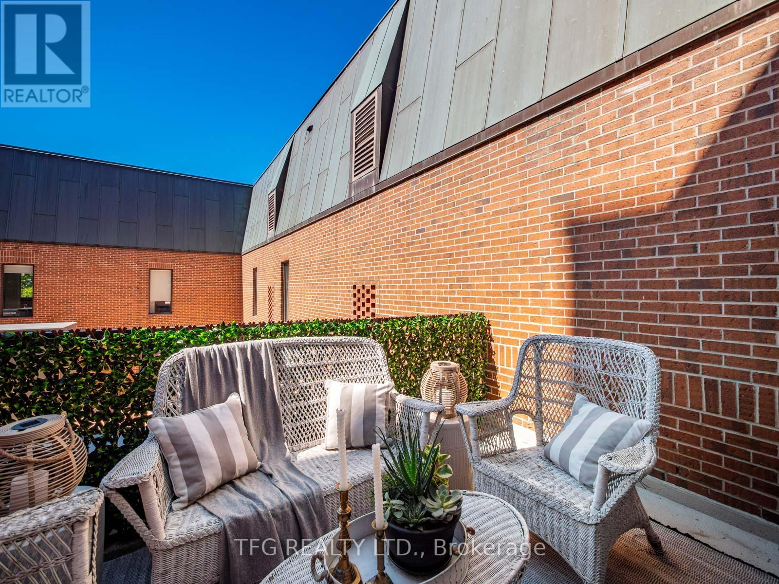 610 - 100 Lakeshore Road E, Oakville (Oo Old Oakville), Ontario  L6J 6M9 - Photo 44 - W12461202