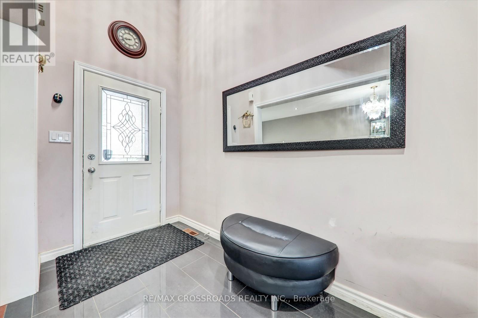 33 Greenhalf Drive, Ajax, Ontario  L1S 7N7 - Photo 6 - E12461011