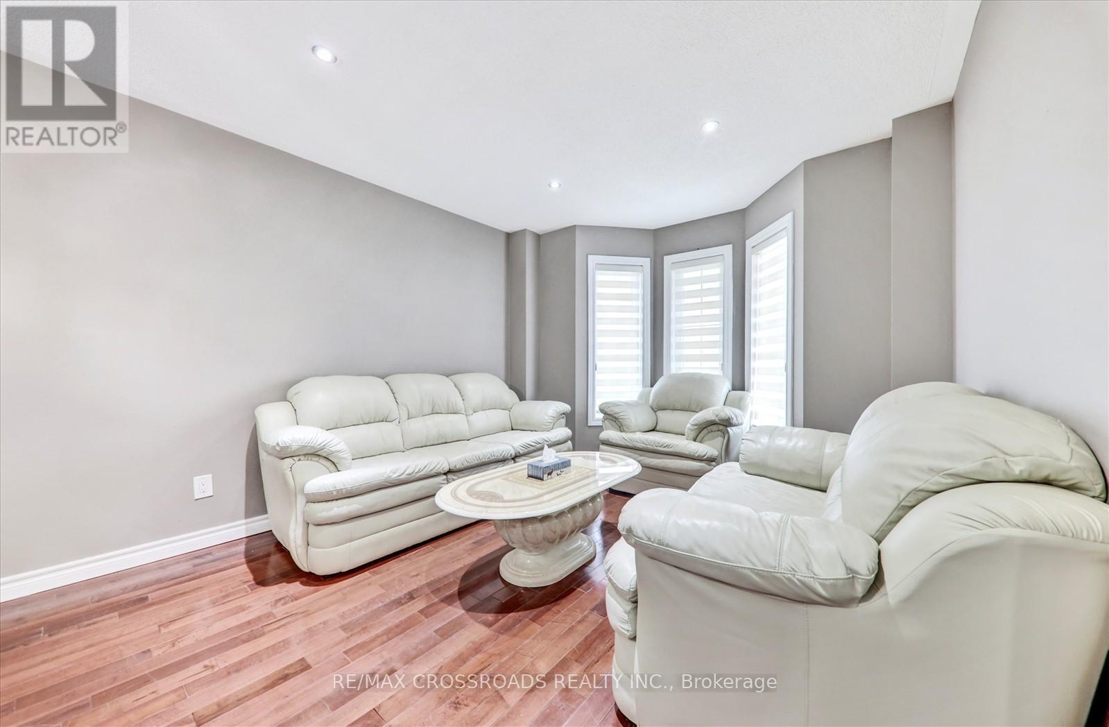 33 Greenhalf Drive, Ajax, Ontario  L1S 7N7 - Photo 7 - E12461011