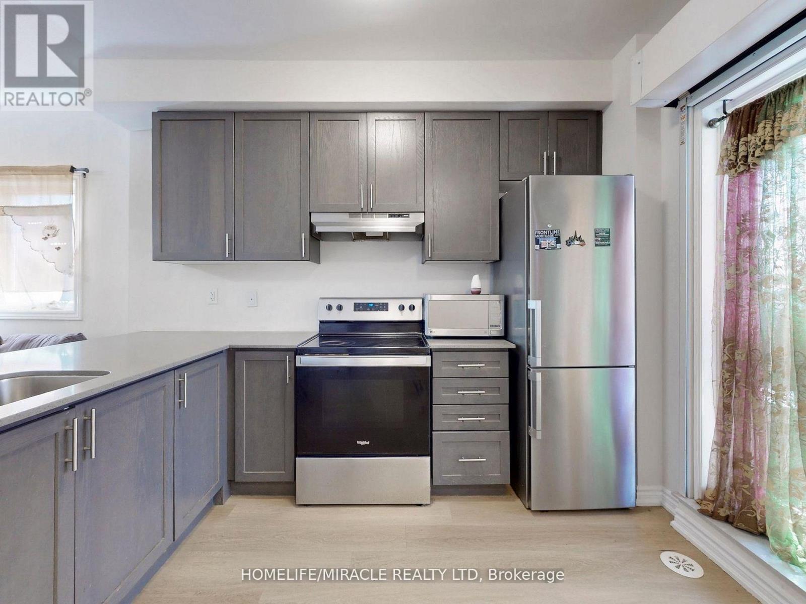 12 - 490 Beresford Path, Oshawa, Ontario  L1H 0B2 - Photo 4 - E12461042