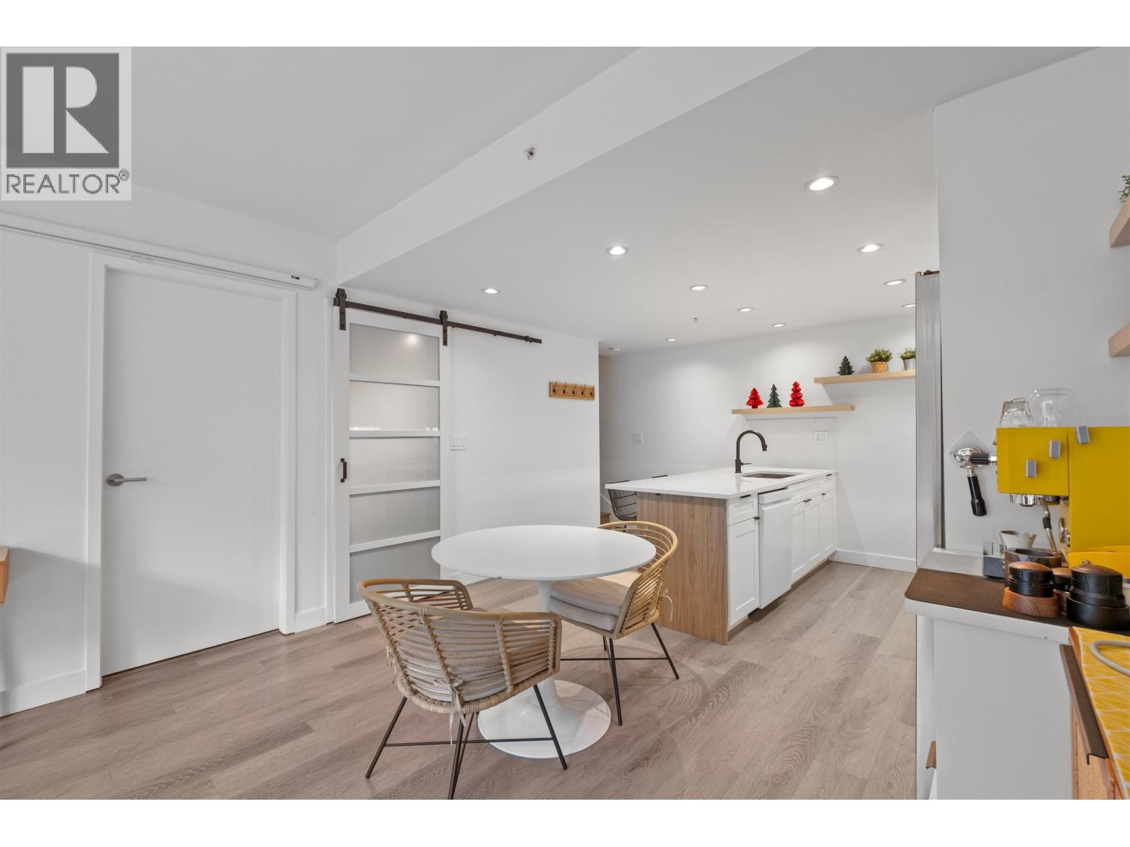 2405 Heather Street, Vancouver, British Columbia  V5Z 0B9 - Photo 6 - R3057910