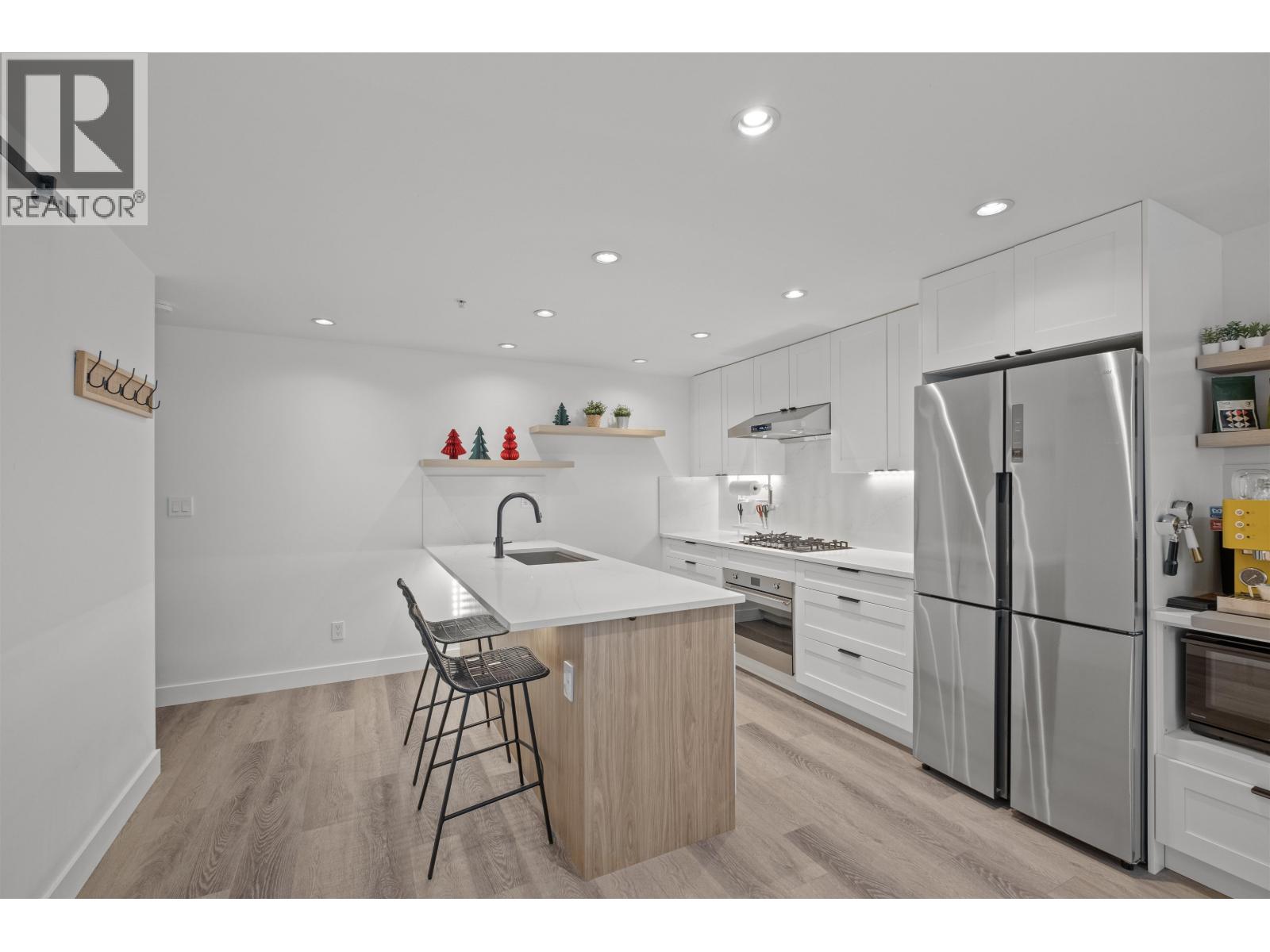 2405 Heather Street, Vancouver, British Columbia  V5Z 0B9 - Photo 2 - R3057910
