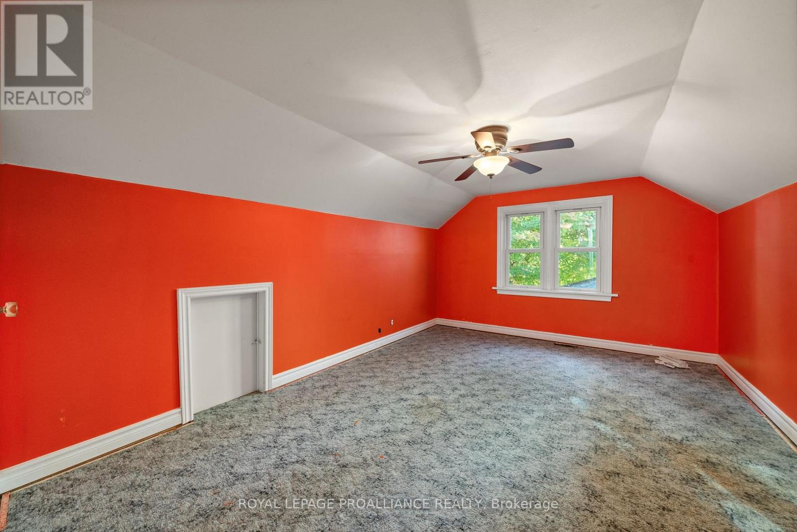 1067 Airport Parkway, Belleville, Ontario  K8N 4Z6 - Photo 25 - X12461146