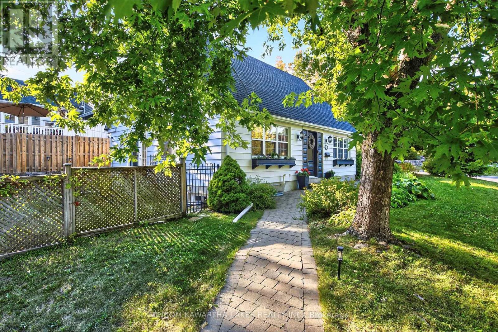 375 Albertus Avenue, Peterborough, Ontario  K9J 5Z7 - Photo 3 - X12461183