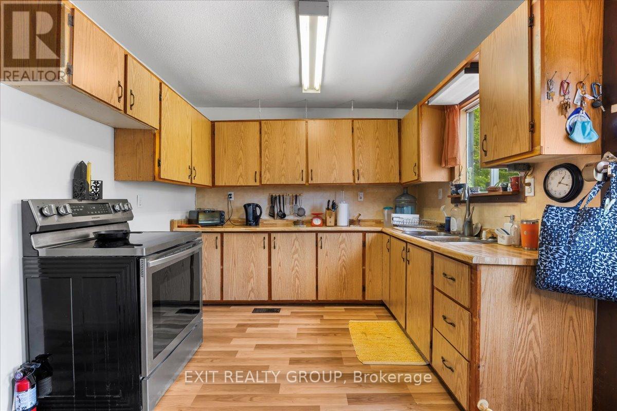 330 Black River Road, Tweed, Ontario K0K 3J0 - Photo 16 - X12461192