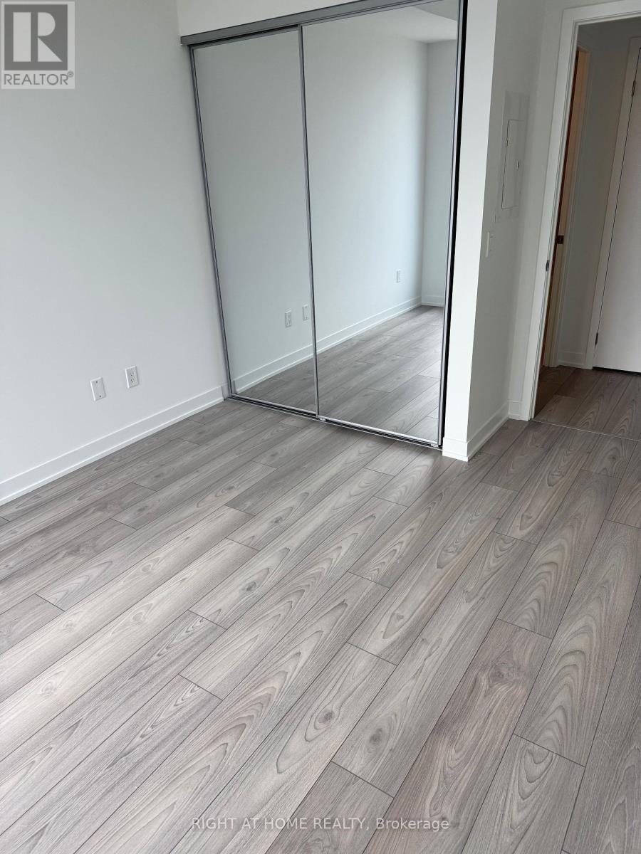 2307 - 474 Caldari Road, Vaughan, Ontario  L4K 0R5 - Photo 11 - N12460987