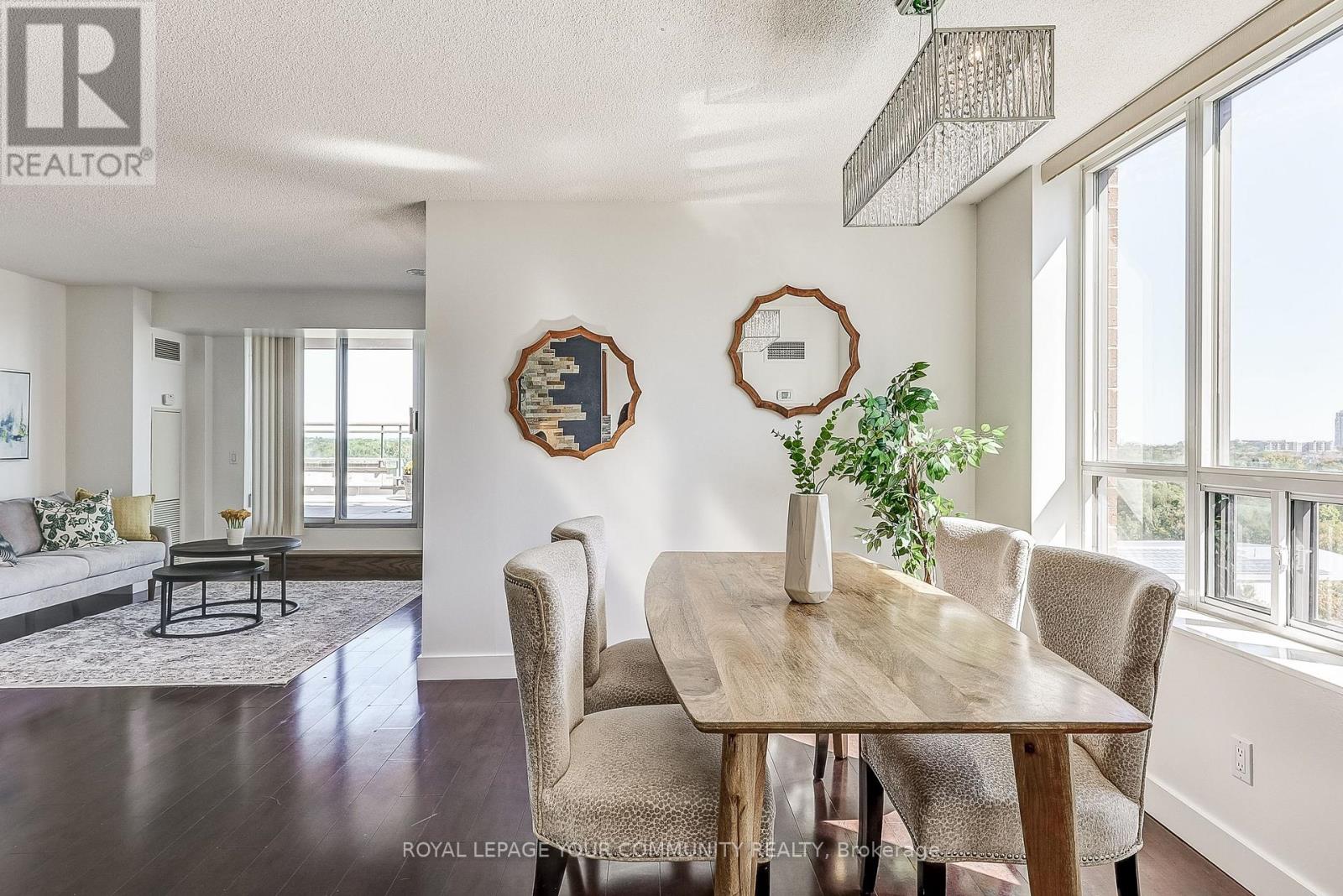 905 - 350 Red Maple Road, Richmond Hill, Ontario  L4C 0T5 - Photo 10 - N12461046