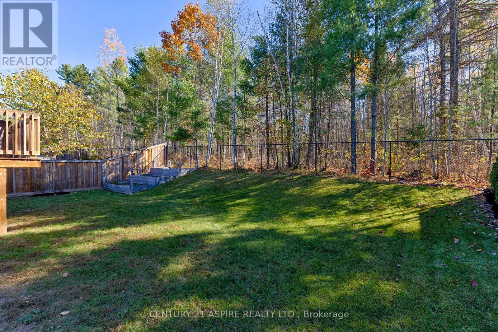 41 Dustin Drive, Petawawa, Ontario  K8H 0G3 - Photo 8 - X12461190