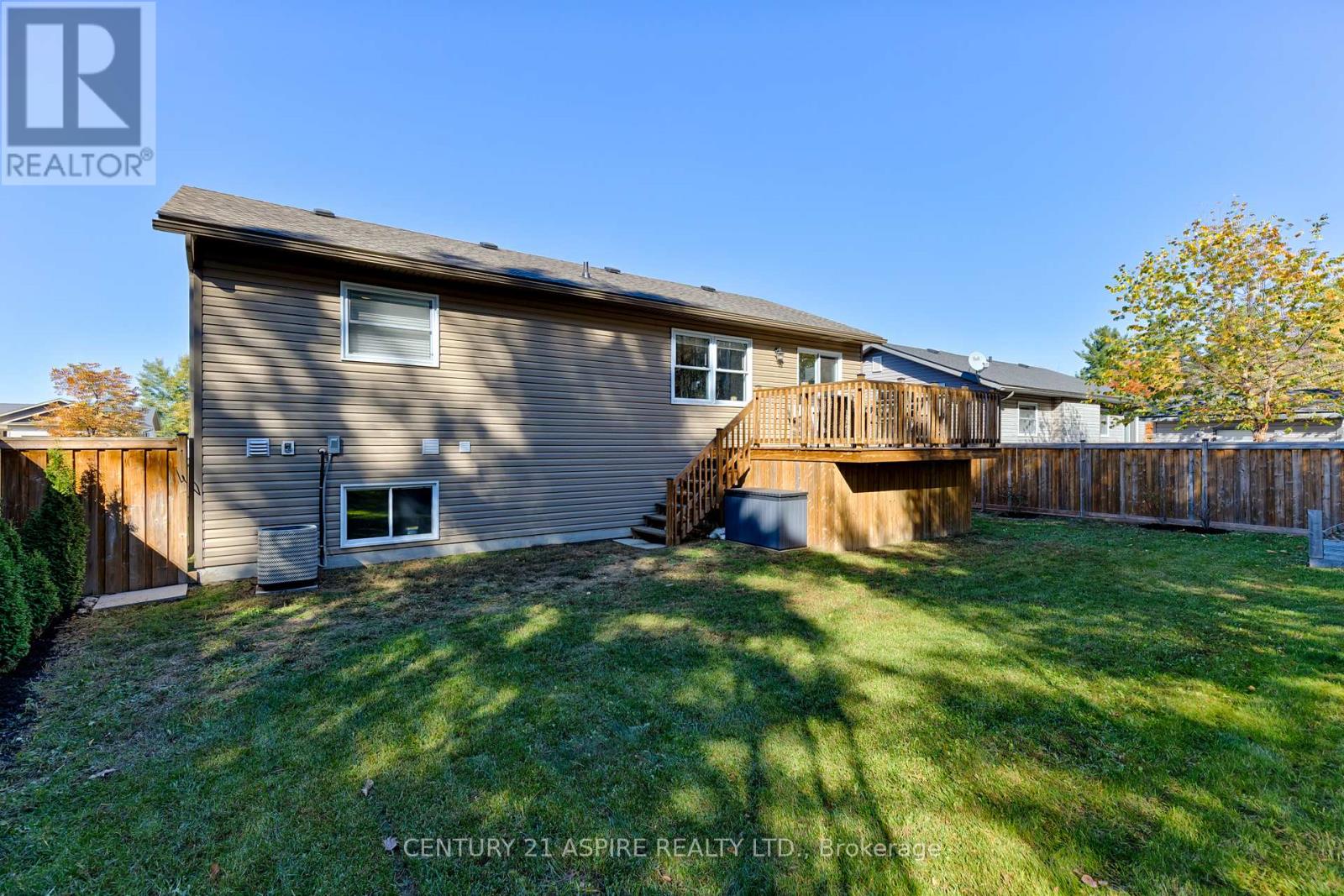 41 Dustin Drive, Petawawa, Ontario  K8H 0G3 - Photo 9 - X12461190