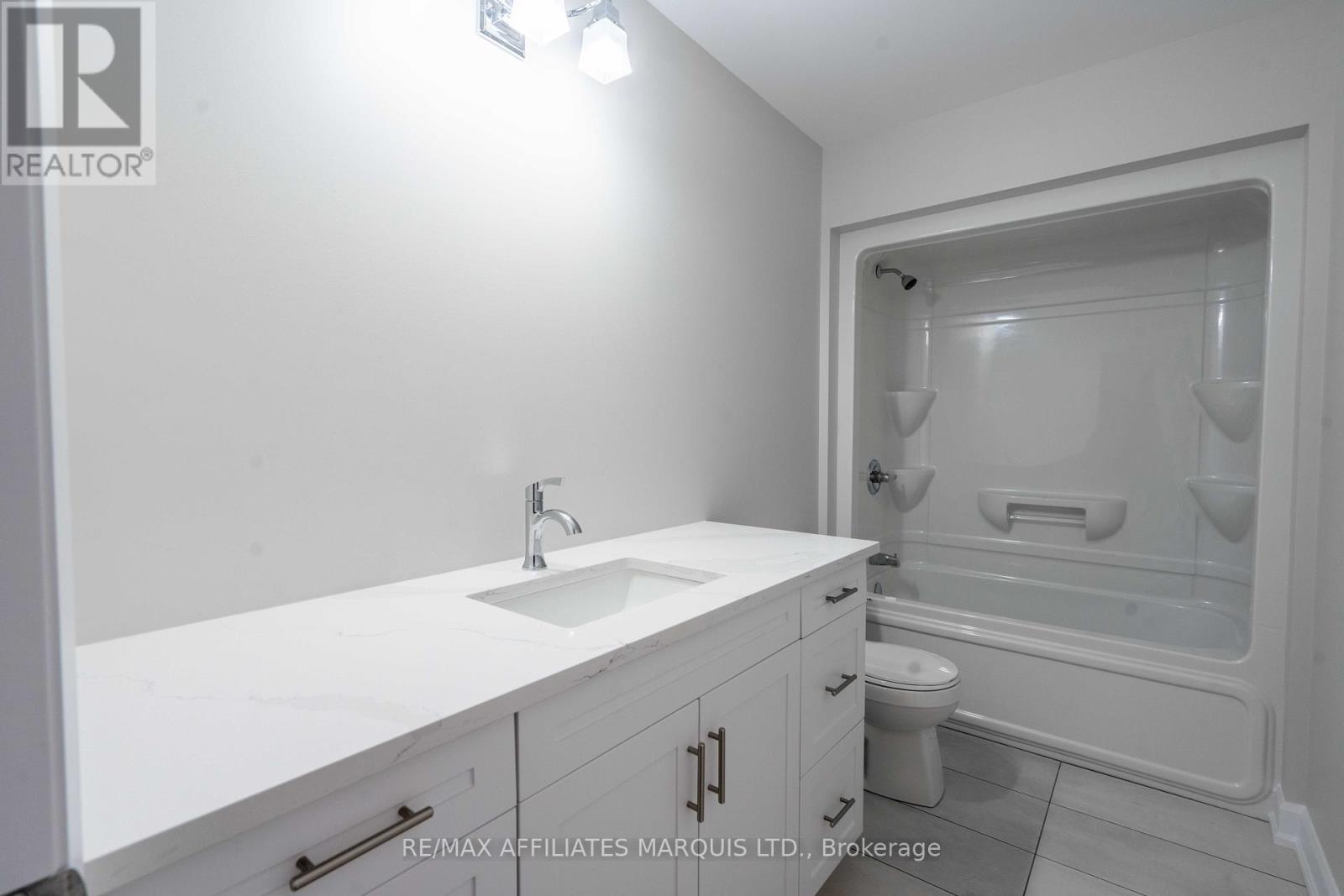 112 Woodland Drive, Cornwall, Ontario  K6H 0H2 - Photo 16 - X12461088