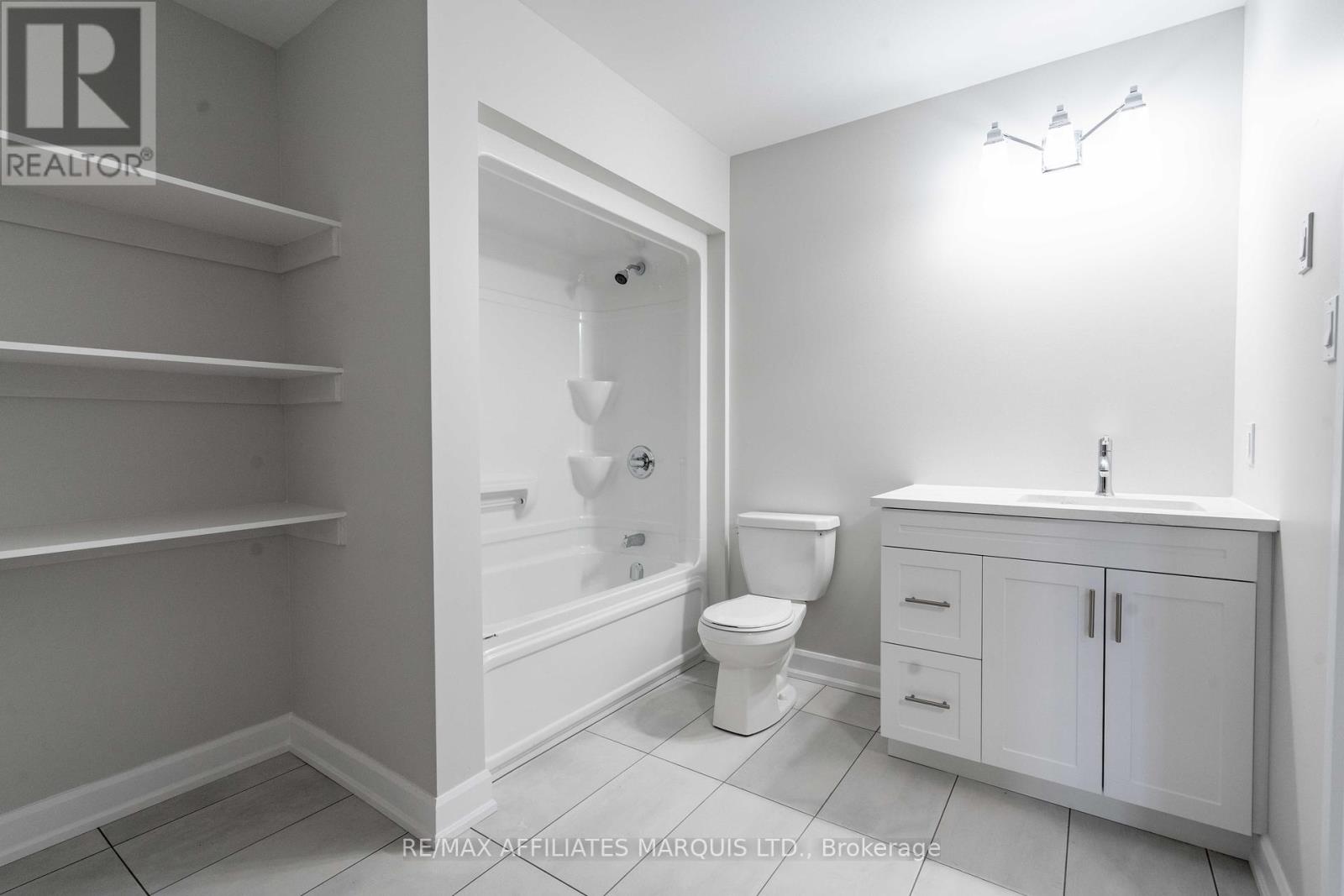 112 Woodland Drive, Cornwall, Ontario  K6H 0H2 - Photo 23 - X12461088