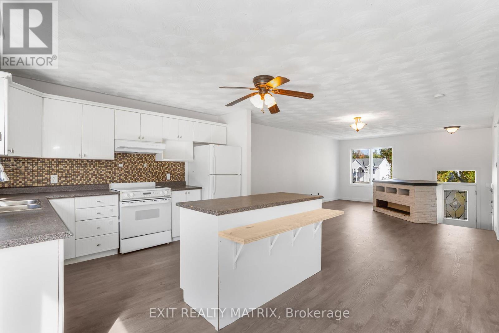 B - 542 Devista Boulevard, Alfred And Plantagenet, Ontario  K0B 1A0 - Photo 16 - X12461172