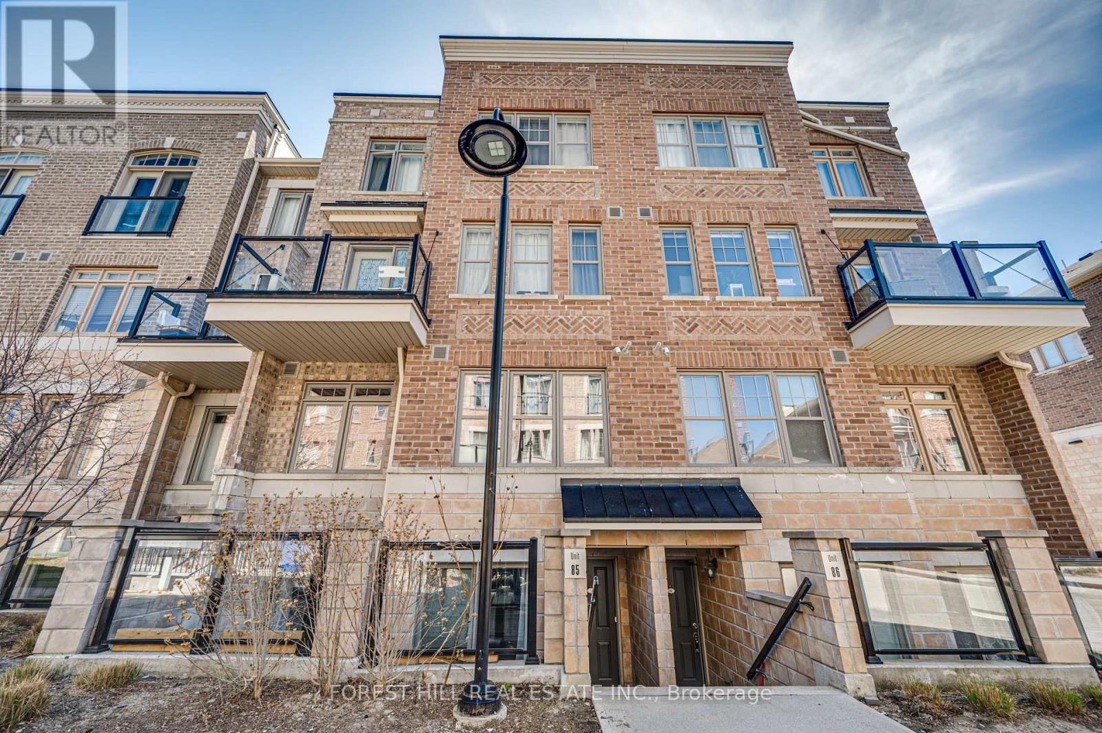 85 - 100 Parrotta Drive, Toronto, Ontario  M9M 0B5 - Photo 33 - W12460980
