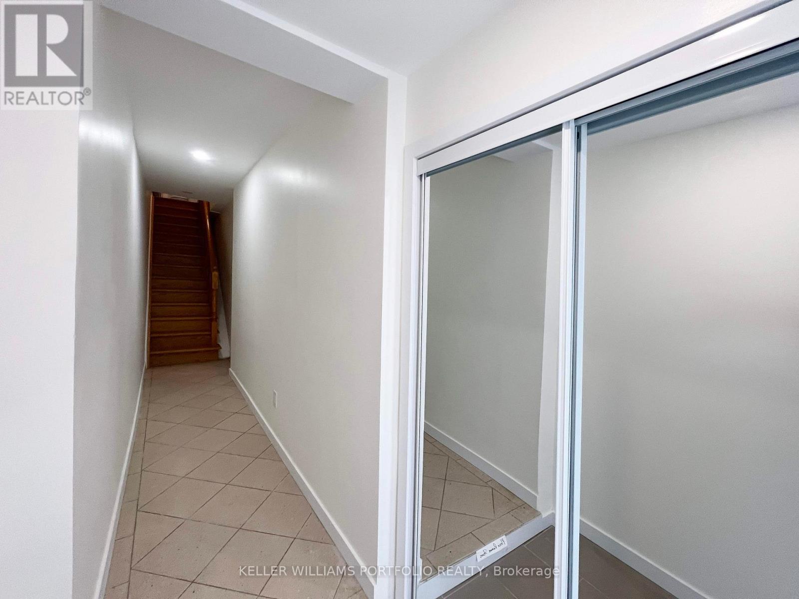 Upper - 93 Northland Avenue, Toronto, Ontario  M6N 2E3 - Photo 12 - W12460981