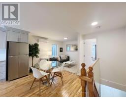 UPPER - 93 NORTHLAND AVENUE, Toronto, Ontario