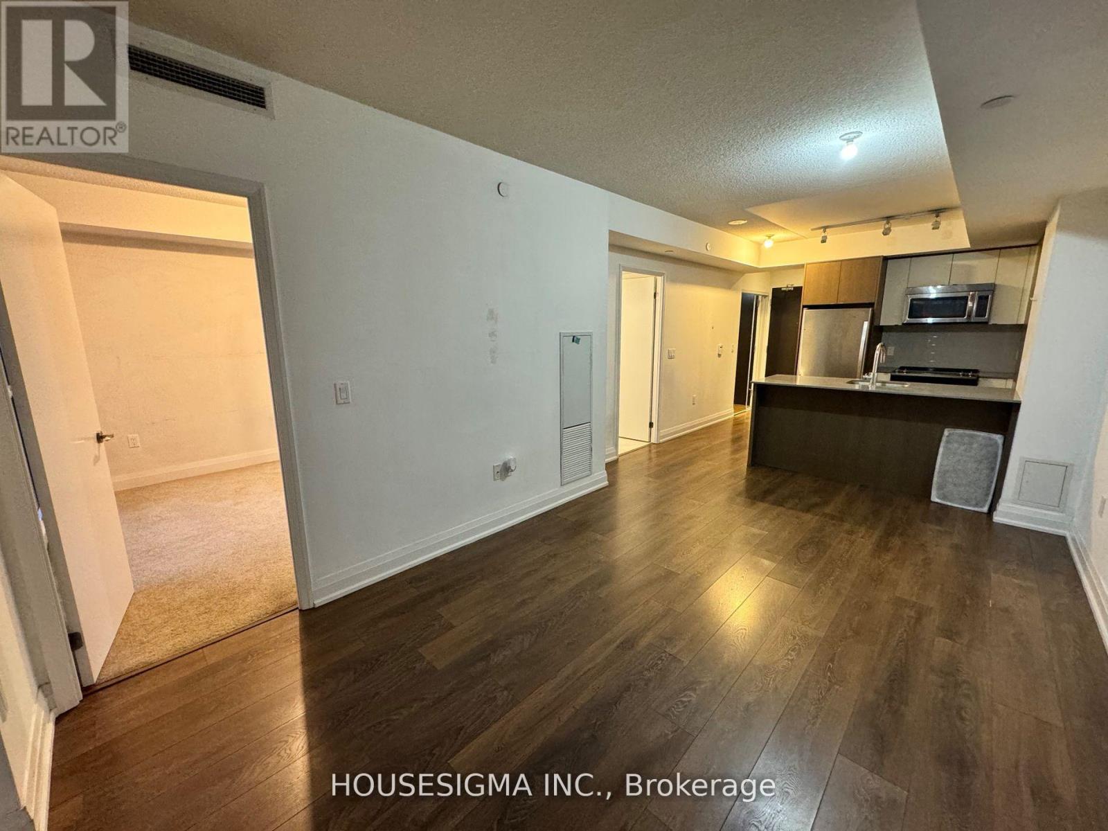 1509 - 9 Valhalla Inn Road, Toronto, Ontario  M9B 1S9 - Photo 3 - W12460986