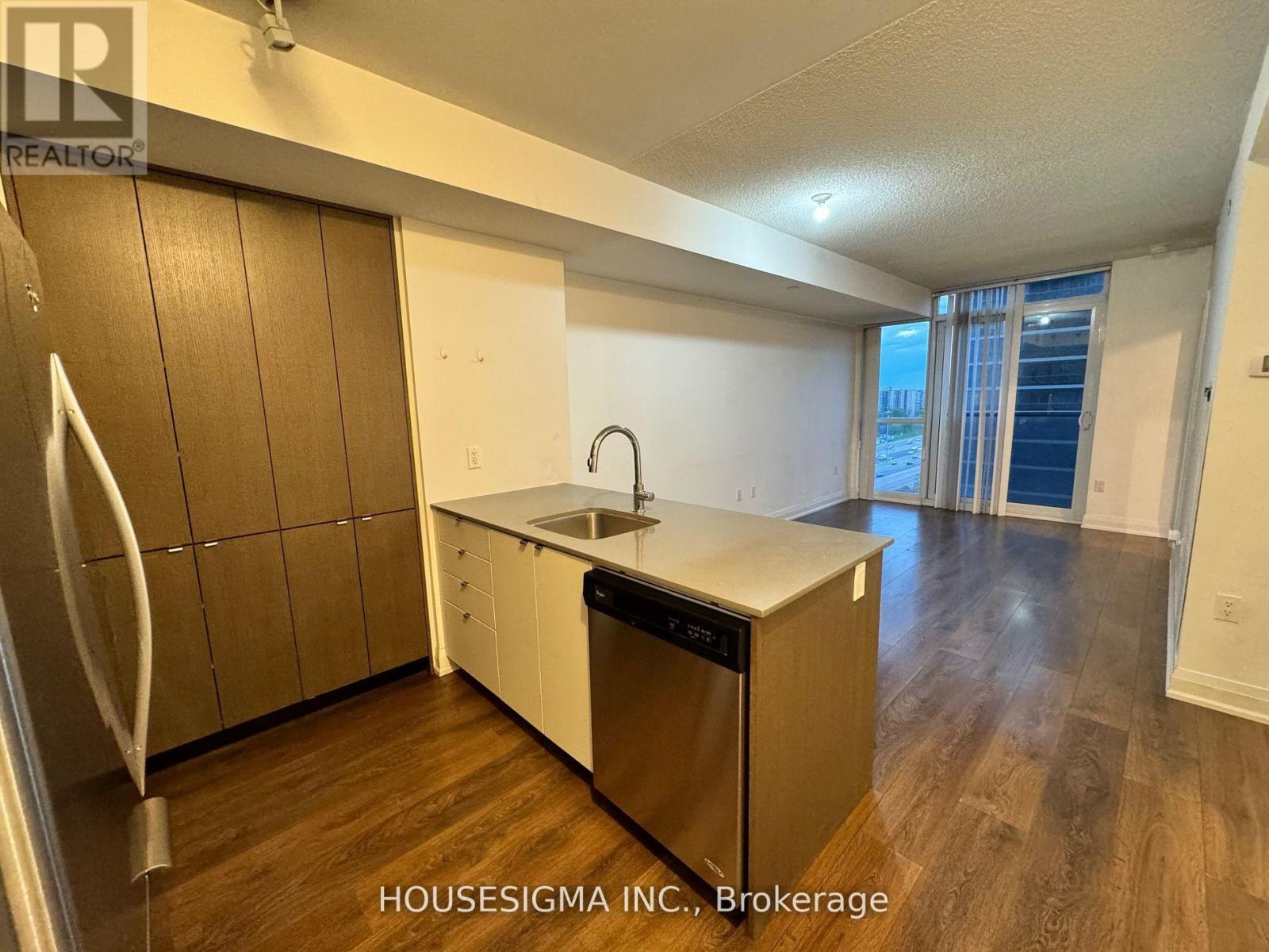 1509 - 9 Valhalla Inn Road, Toronto, Ontario  M9B 1S9 - Photo 7 - W12460986