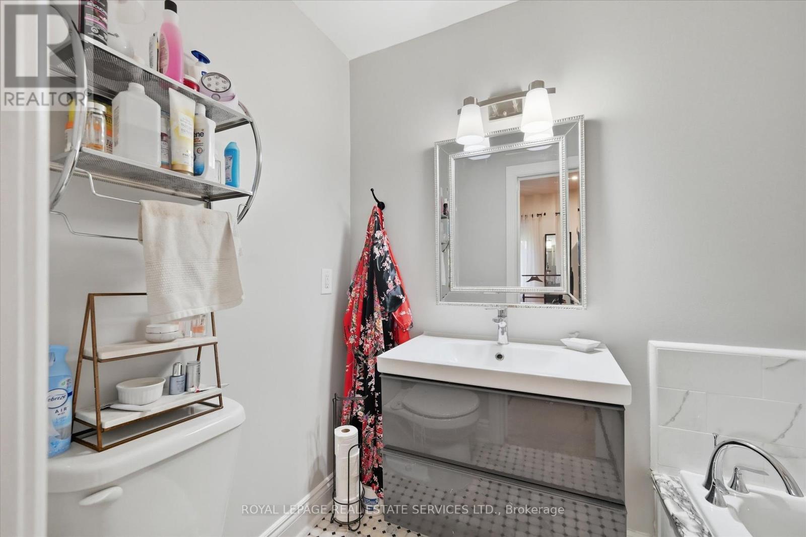 666 Cedar Avenue, Burlington, Ontario  L7T 2R5 - Photo 27 - W12460993