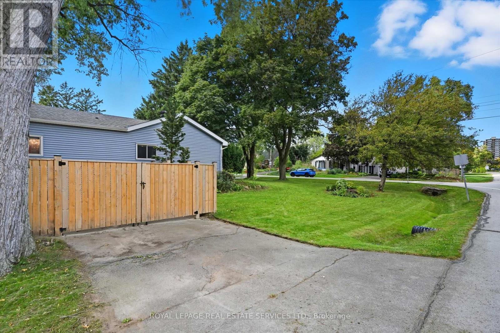 666 Cedar Avenue, Burlington, Ontario  L7T 2R5 - Photo 31 - W12460993