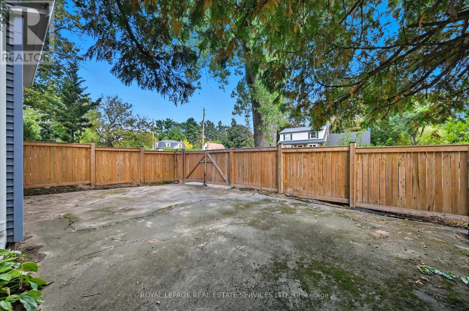 666 Cedar Avenue, Burlington, Ontario  L7T 2R5 - Photo 40 - W12460993