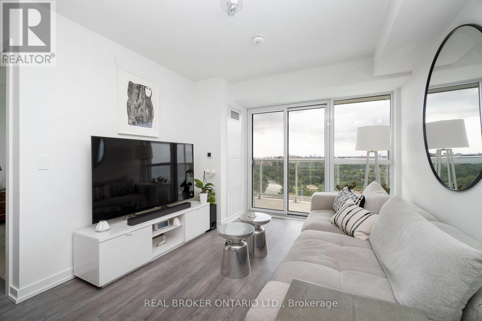 10 Wilby Crescent, Toronto, Ontario  M9N 1E5 - Photo 18 - W12460996