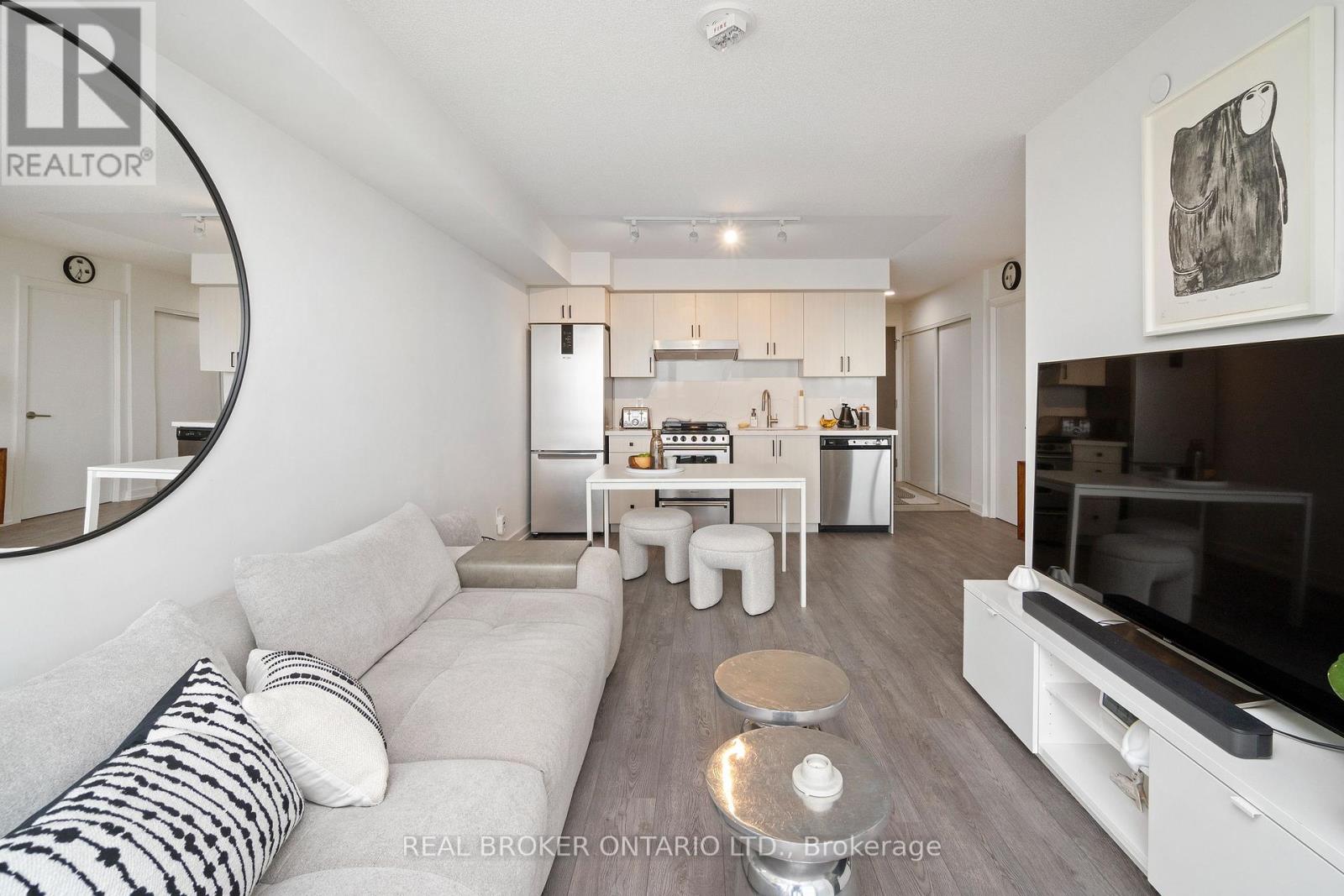 10 Wilby Crescent, Toronto, Ontario  M9N 1E5 - Photo 23 - W12460996