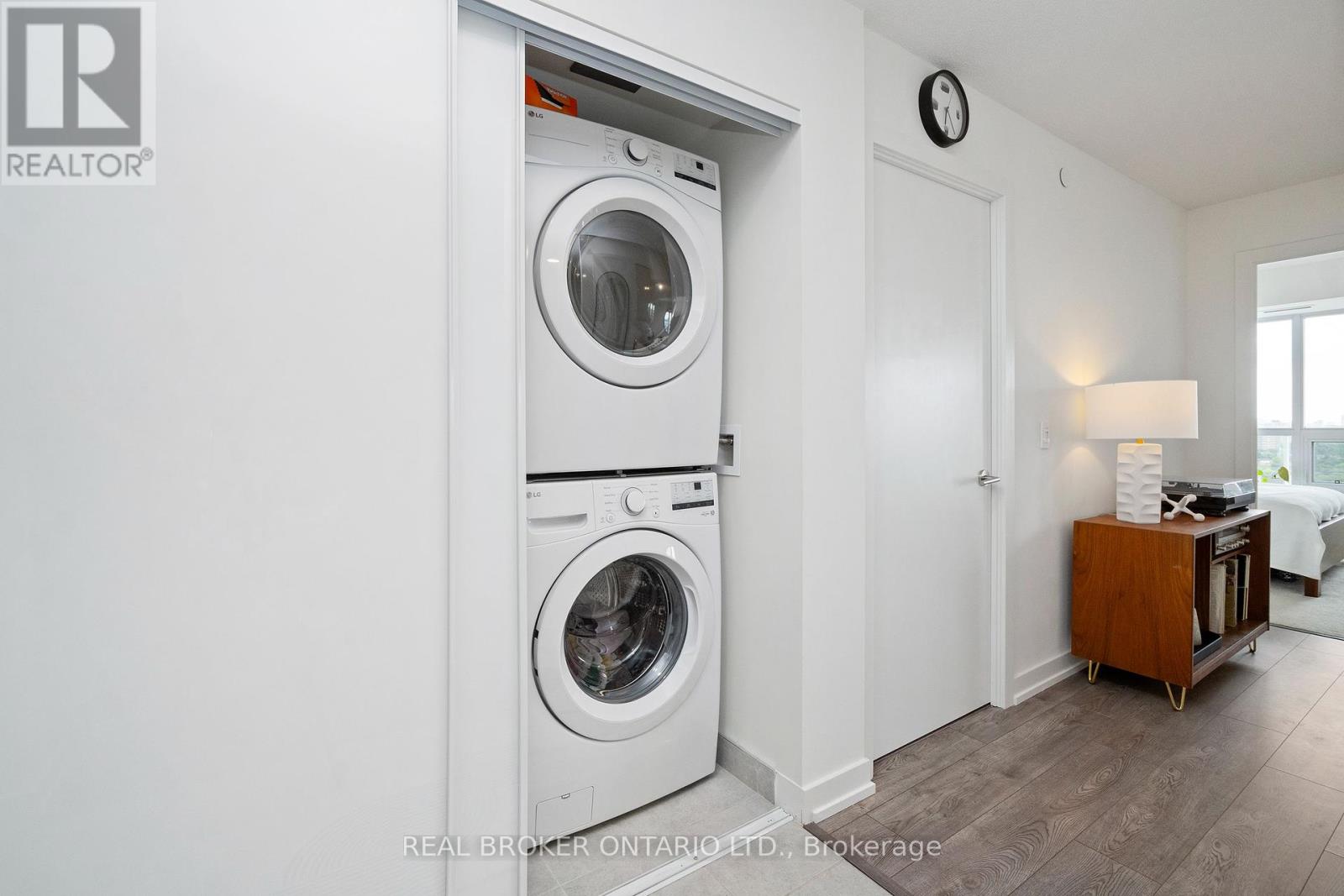 10 Wilby Crescent, Toronto, Ontario  M9N 1E5 - Photo 31 - W12460996