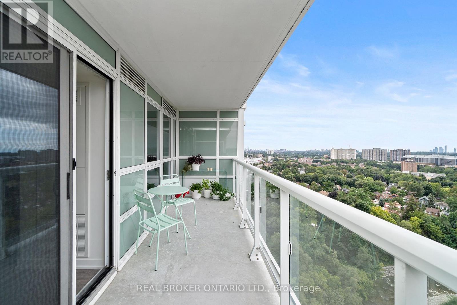 10 Wilby Crescent, Toronto, Ontario  M9N 1E5 - Photo 32 - W12460996