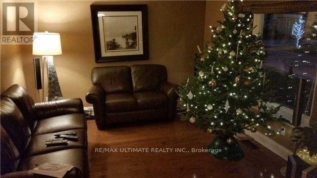 19 Donalbert Road, Toronto, Ontario  M9B 2E6 - Photo 2 - W12460999