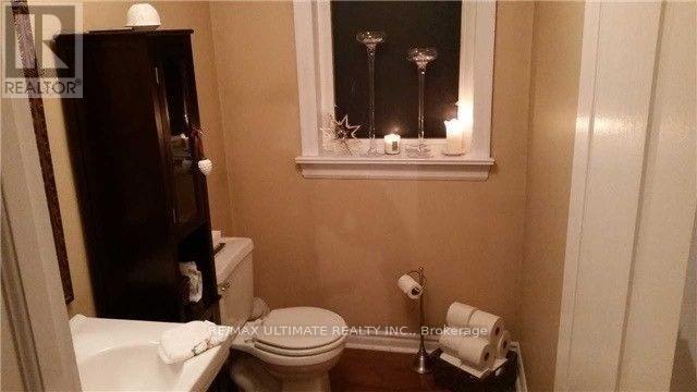 19 Donalbert Road, Toronto, Ontario  M9B 2E6 - Photo 5 - W12460999
