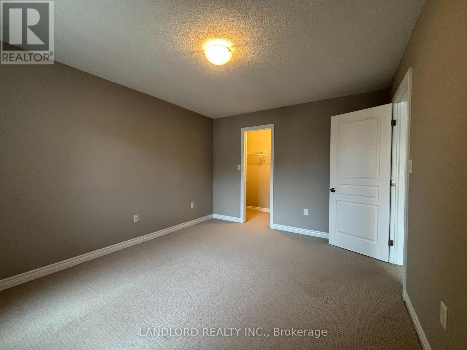 653 Pisa Common, Burlington, Ontario  L7L 0G7 - Photo 11 - W12461000