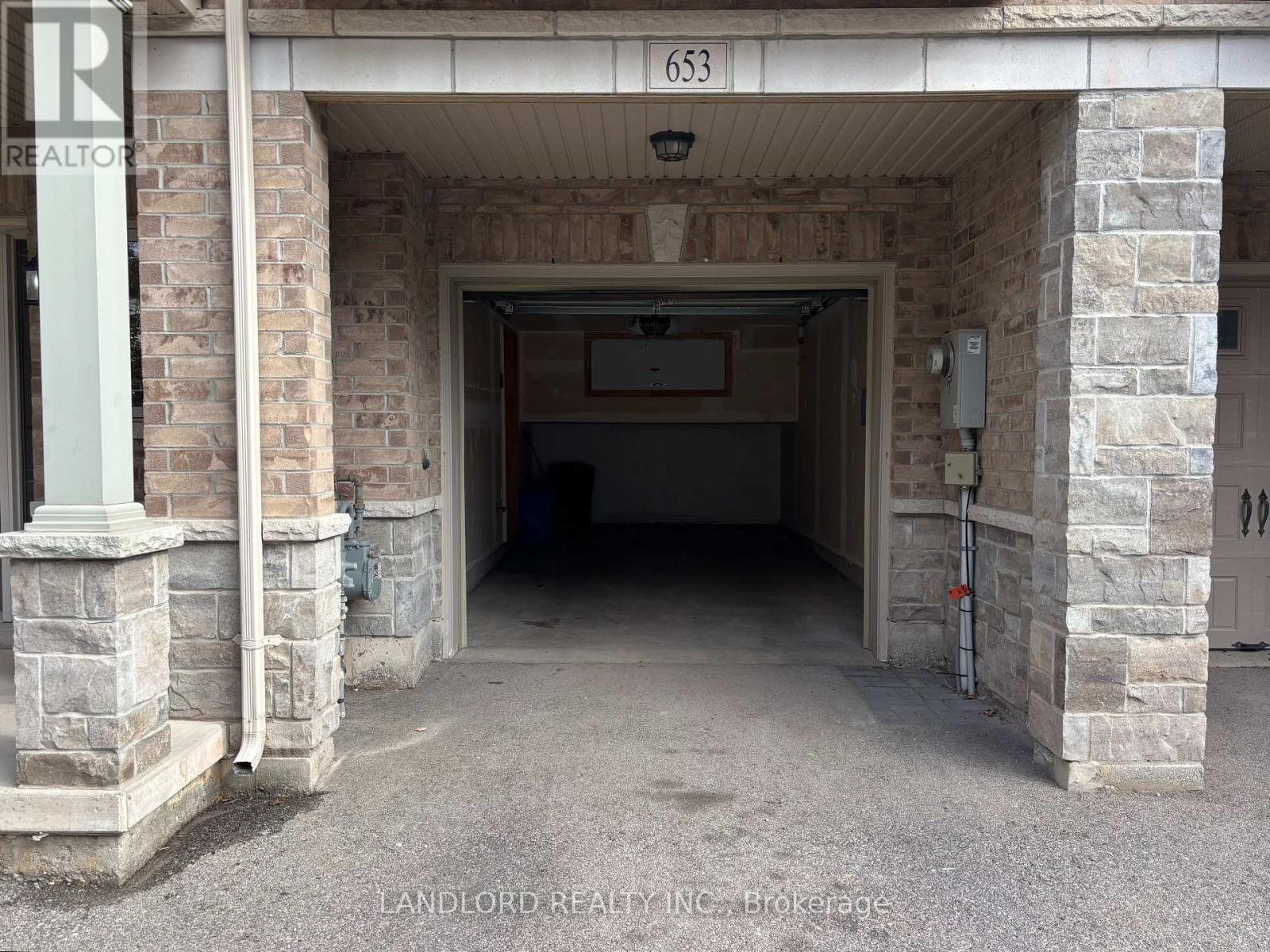 653 Pisa Common, Burlington, Ontario  L7L 0G7 - Photo 18 - W12461000