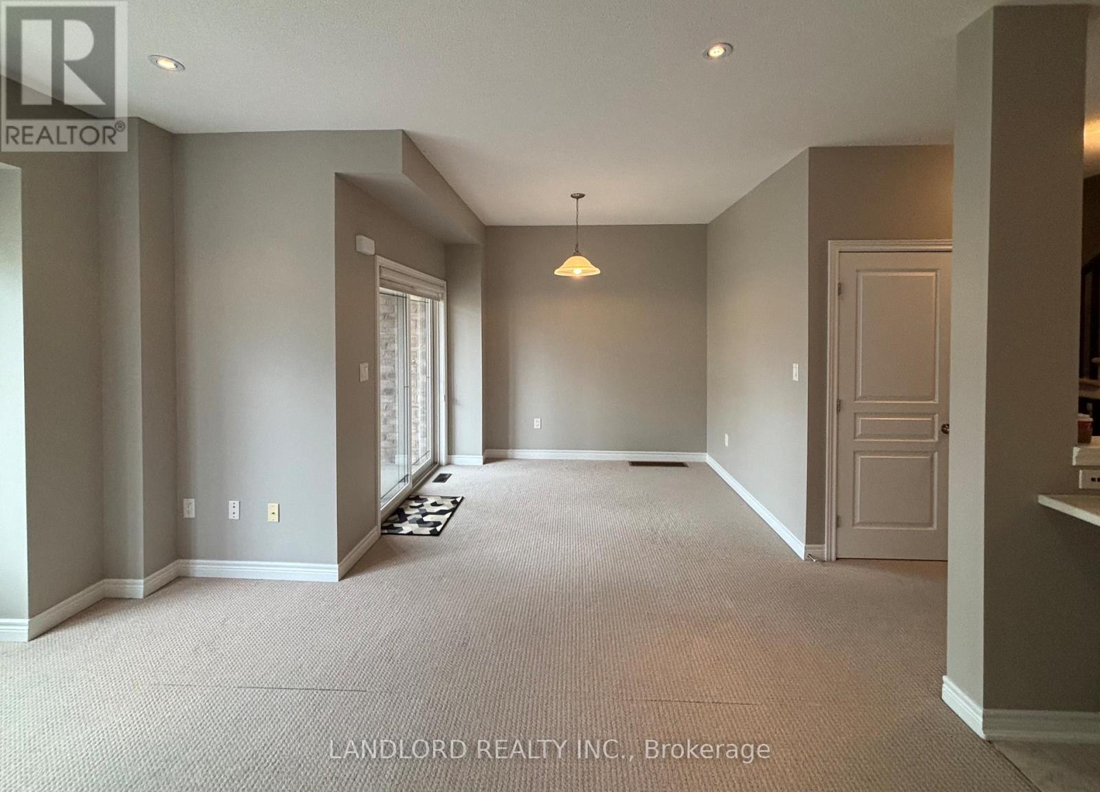 653 Pisa Common, Burlington, Ontario  L7L 0G7 - Photo 3 - W12461000